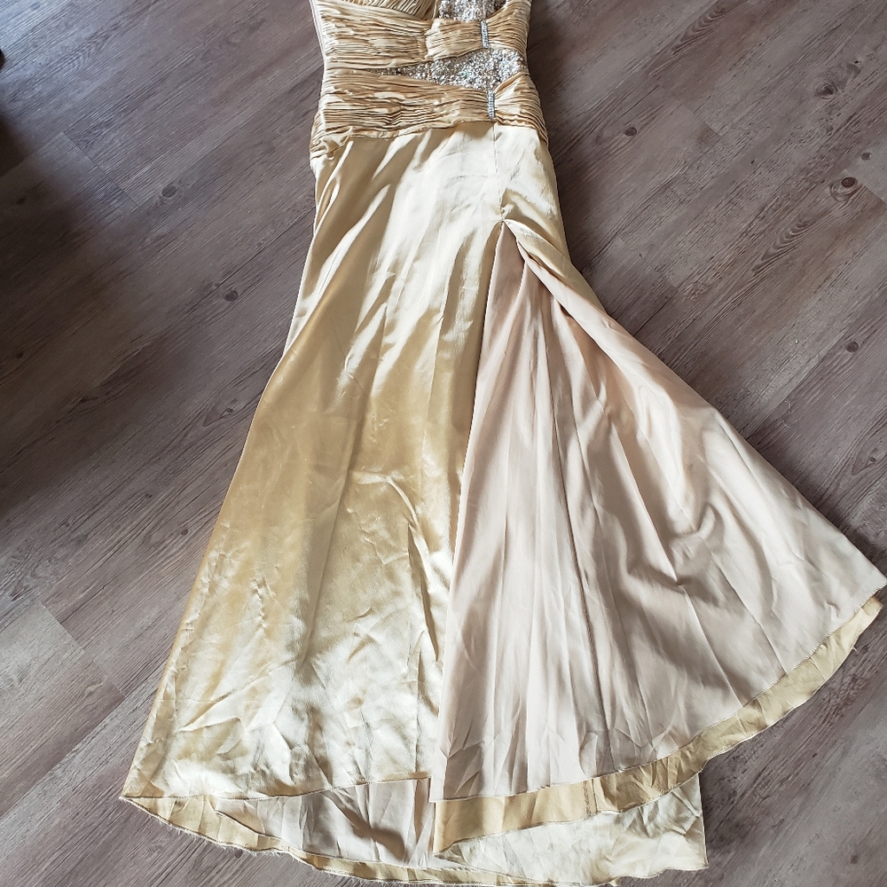 Terrani Couture Ball Gown Sz8